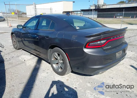 2016 Dodge Charger Sxt z USA, uszkodzony, nr VIN 2C3CDXHGXGH241635